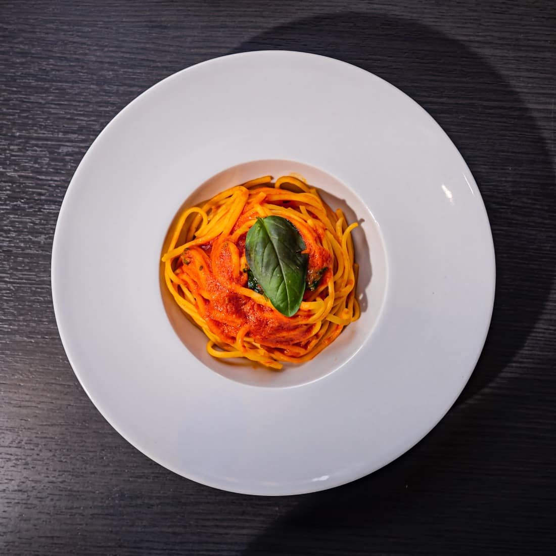 Spaghetti al pomodoro e basilico